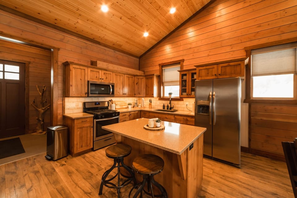 Level 1 - Kitchen Area