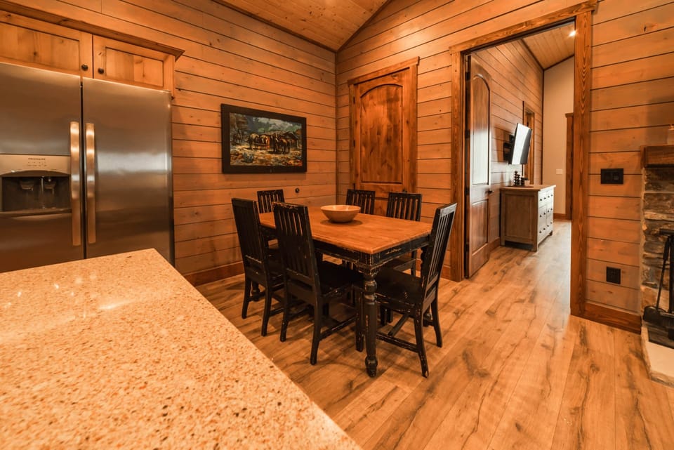 Level 1 - Dining Area
