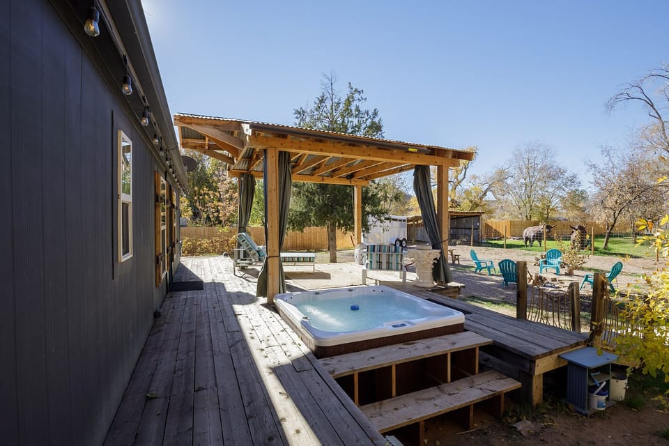 Private yard with fenced area