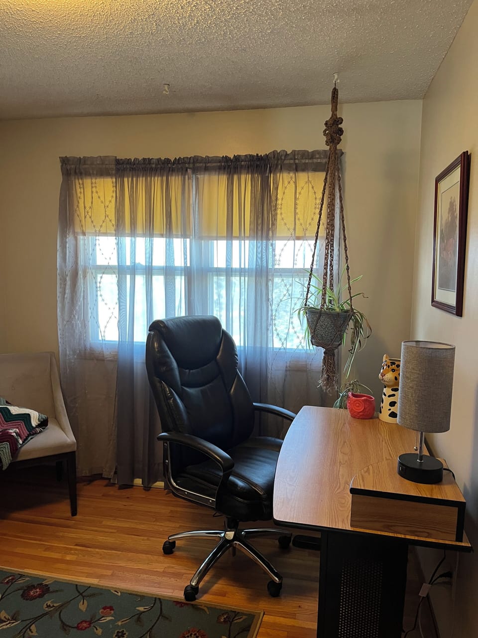 Extra Space with pull out twin bed and work station