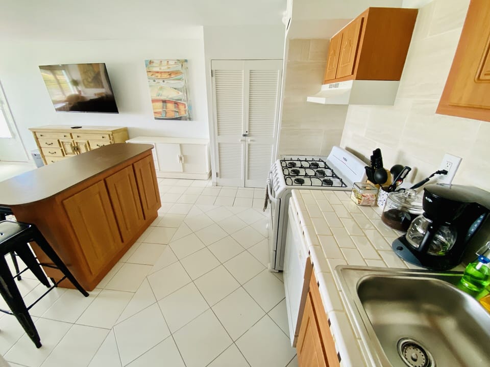 Full Kitchen
