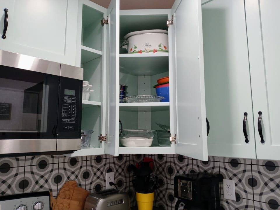 Crock Pot and bakeware.