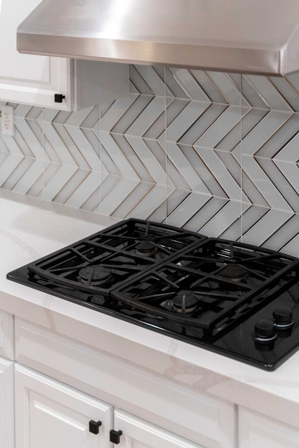 Gas cooktop in the kitchen.