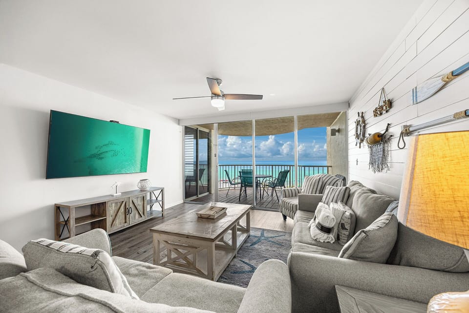 Gulfside 505 Living Room Alt