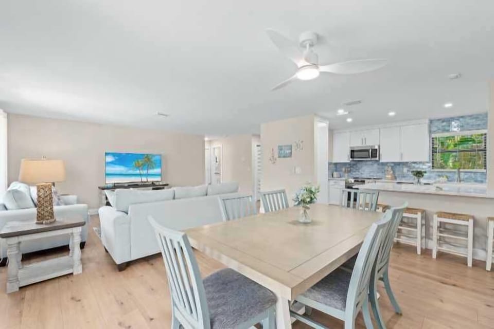 Dining Room 2