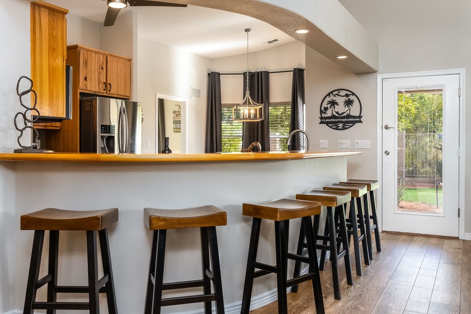 Bar seating for 6