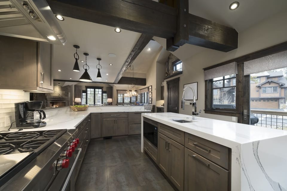 Luxury top of the line kitchen in Ski rental