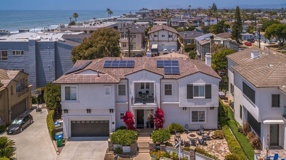 The house is ready for your best experience ever, with sound of waves at night