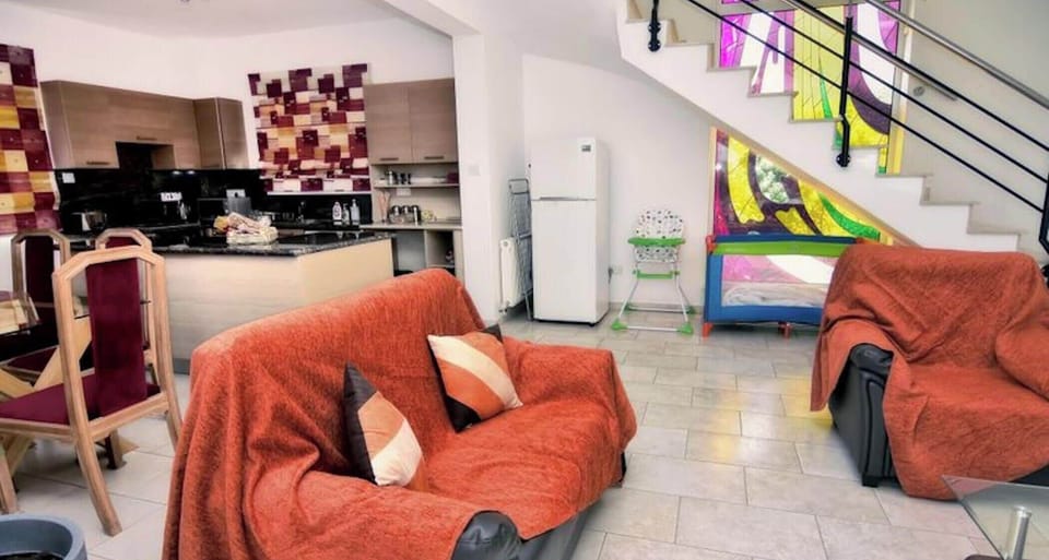 Villa, 3 Bedrooms, Smoking, Private Pool | Living area