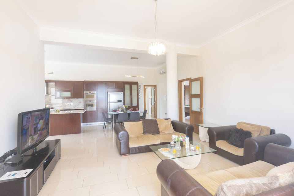 Villa, Multiple Bedrooms, Private Pool, Garden View | Living area