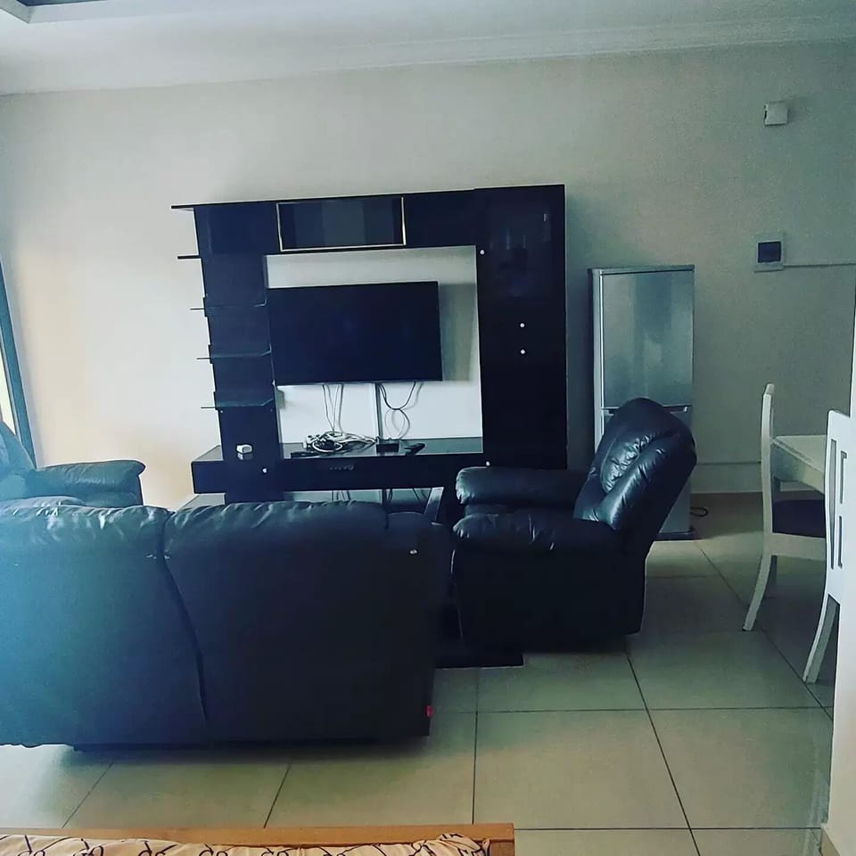 Panoramic Studio Suite | Desk, laptop workspace, blackout drapes, WiFi (free)