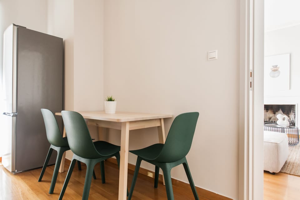 Standard Apartment | Private kitchen | Espresso maker, coffee/tea maker, fridge, oven