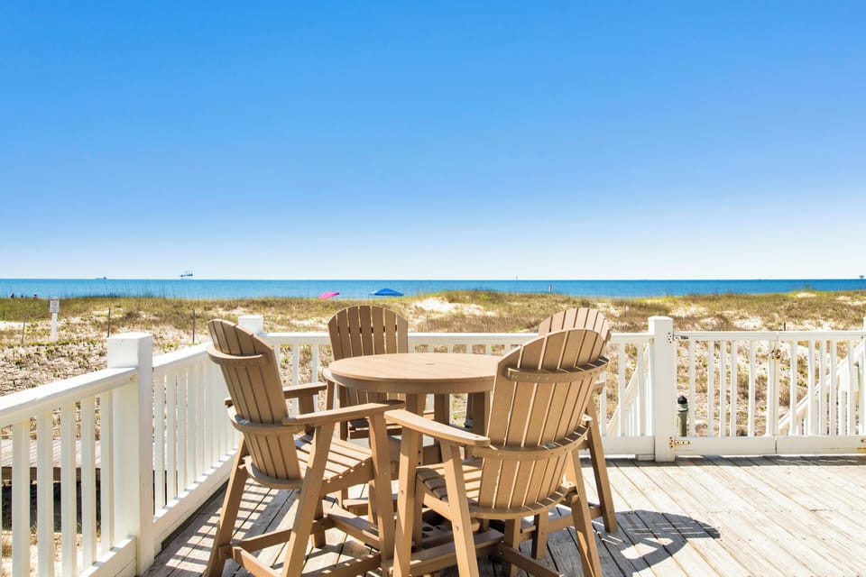 A pet-friendly, beachfront, duplex home in Fort Morgan