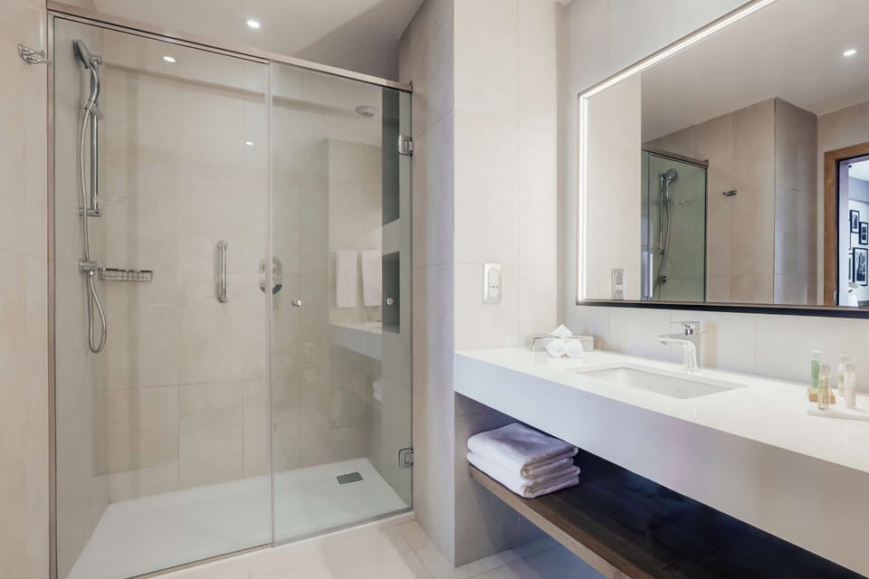 Bathroom shower