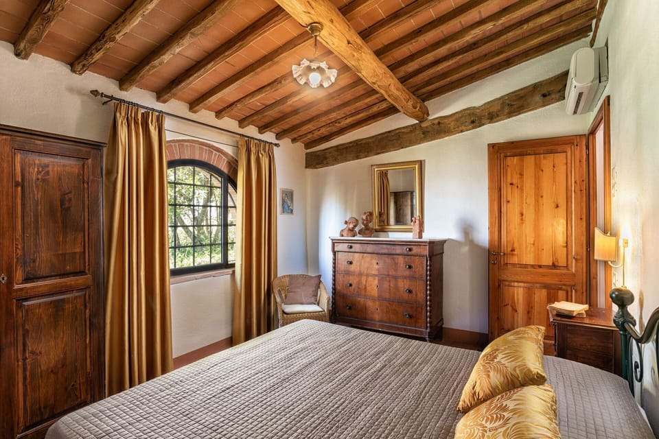 agriturismo-la-papessa-chianti-san-donato-farmhouse-ibisco-bedroom