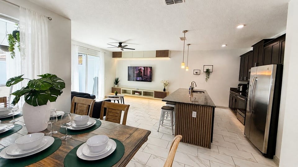 comedor, cocina, tv