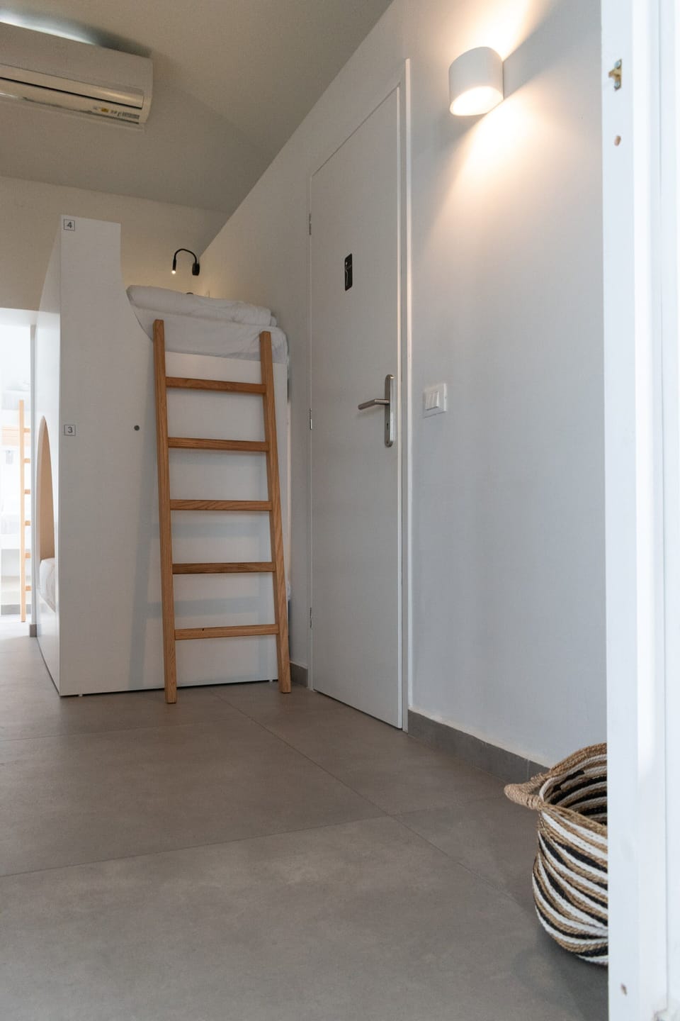 Basic Shared Dormitory | Free WiFi, bed sheets