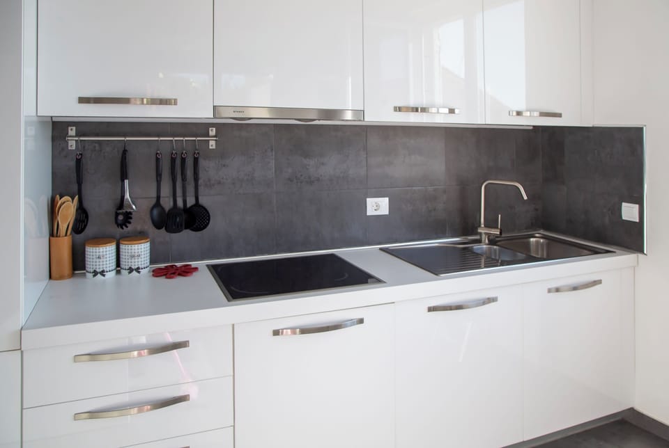 Exclusive Apartment | Private kitchen | Microwave, oven, stovetop, dishwasher