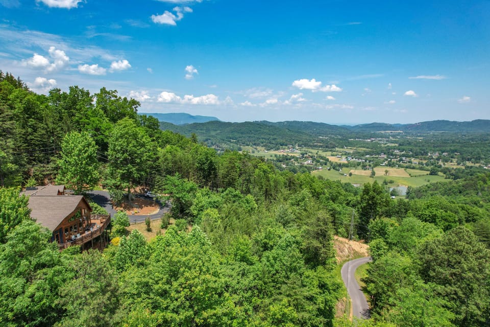 Secluded, but only minutes from Gatlinburg, Pigeon Forge, and the Great Smokey Mountains.  