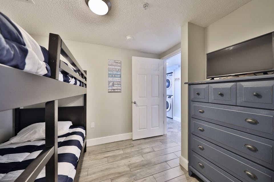 4th bedroom.
