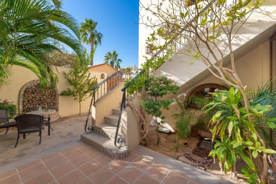 Main Garden area and Front Patio / Water Feature / Patio Furniture