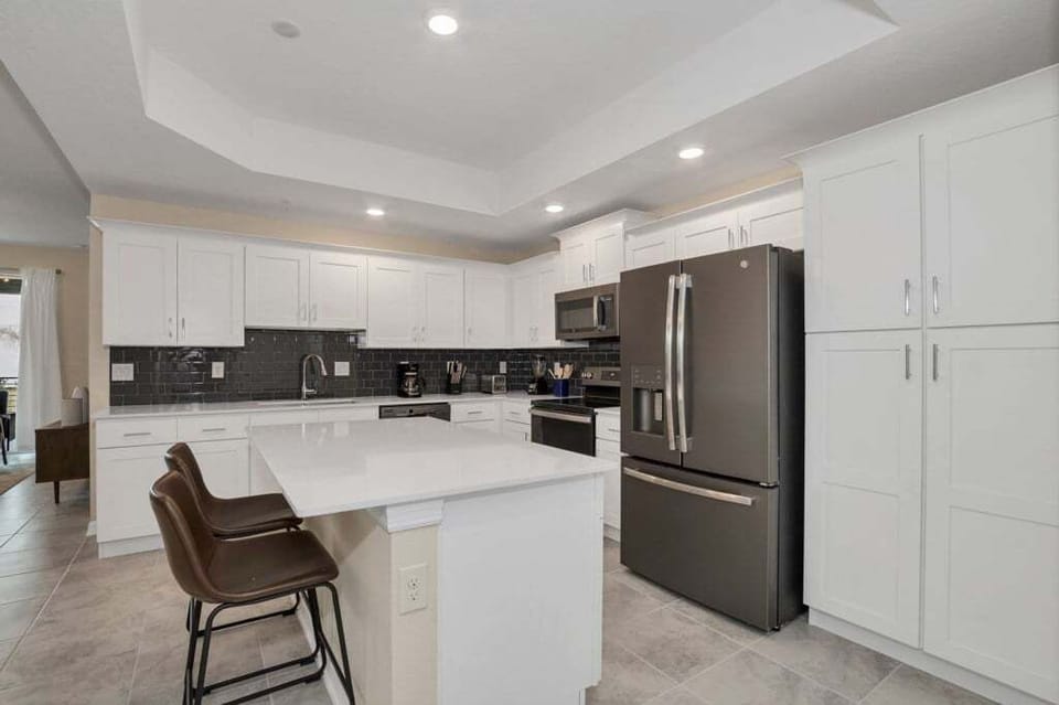 Fully equipped kitchen with all the essential appliances you need.