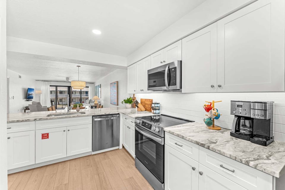 Fully equipped kitchen to make your favorite meals!