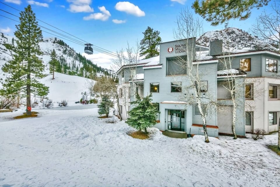 Ski in-Ski Out - building 3