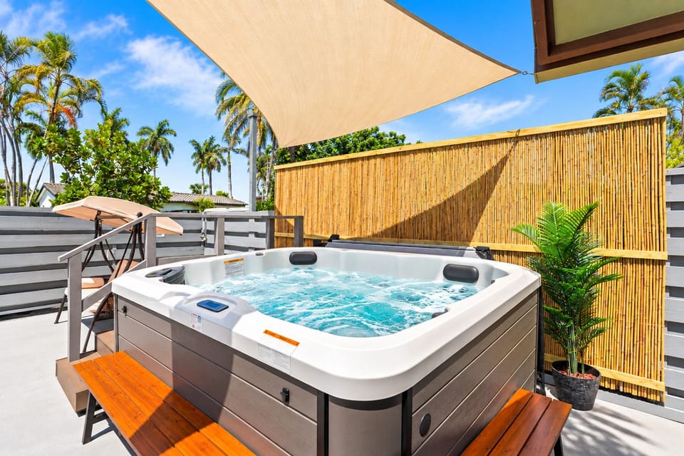 ♨️ Master Spa hot tub for relaxing and unwinding - Capacity 6 people

