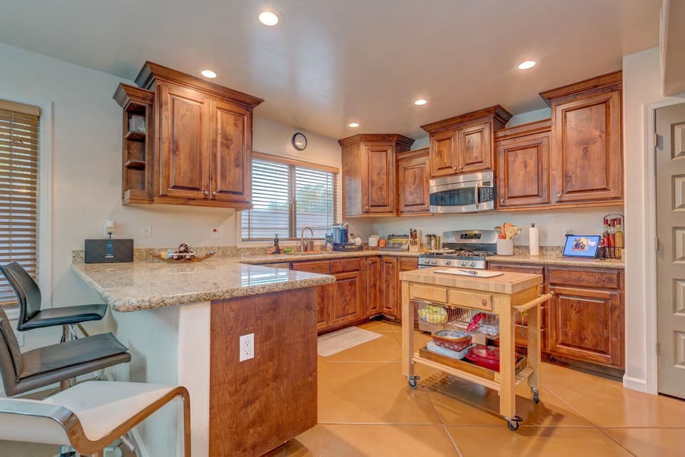 KITCHIN