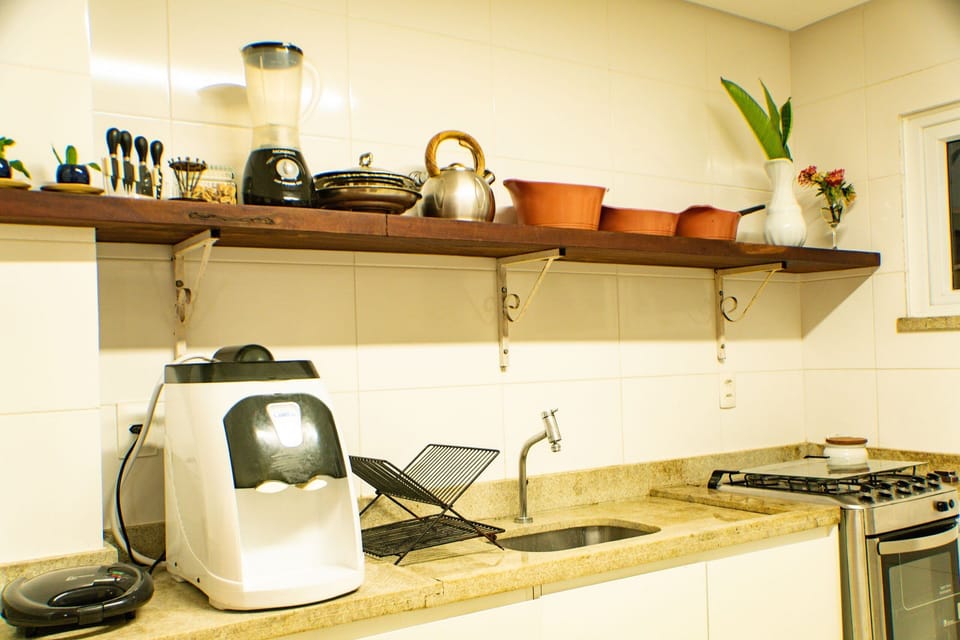 Apartment | Private kitchen | Oven, stovetop, cookware/dishes/utensils