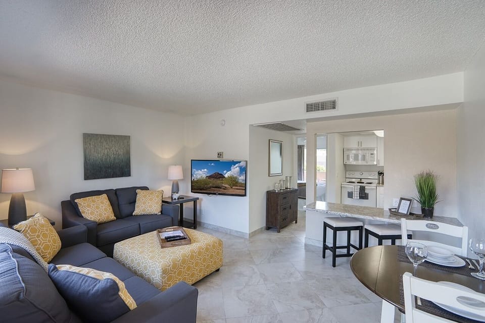 Apartment, 1 Bedroom | Living room