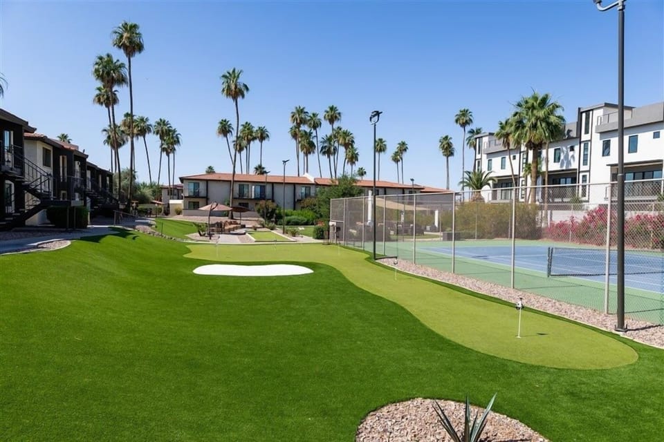 Apartment, 1 Bedroom | Sport court