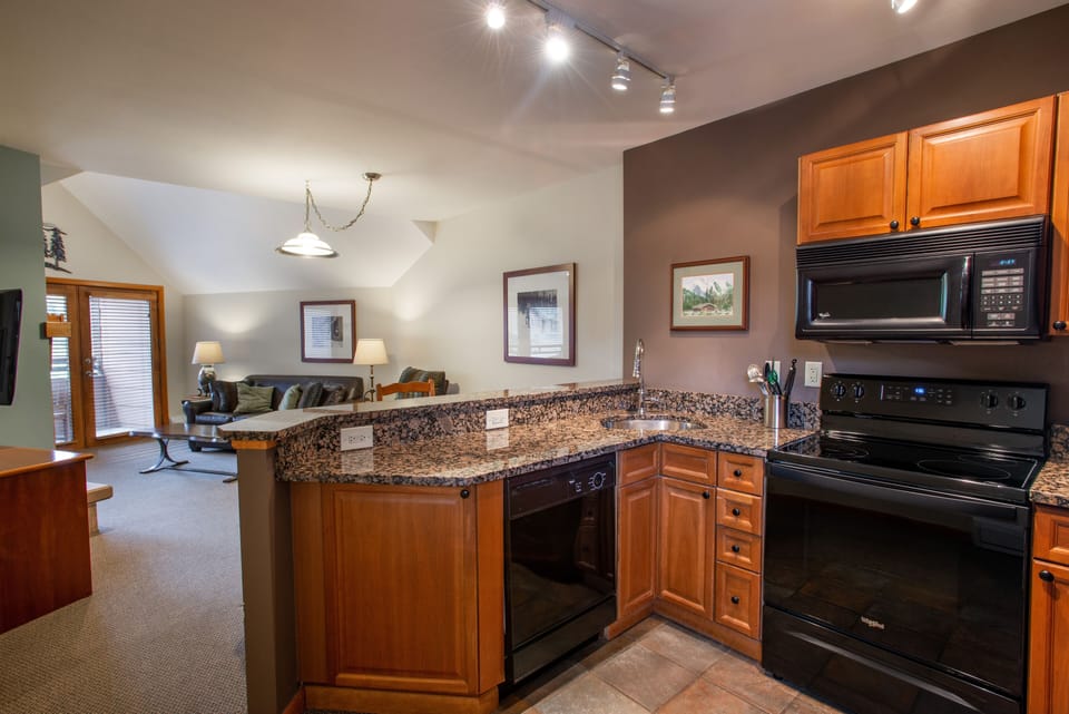 Condo, 2 Bedrooms | Private kitchen | Coffee/tea maker, fridge, oven, toaster