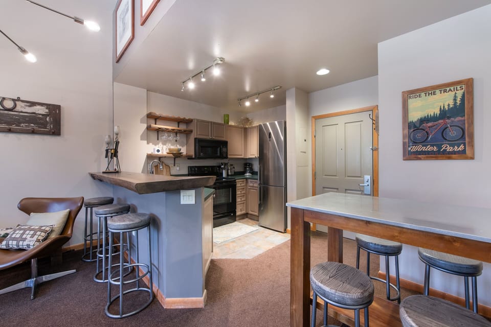 Condo, 2 Bedrooms | Private kitchen | Coffee/tea maker, fridge, oven, toaster