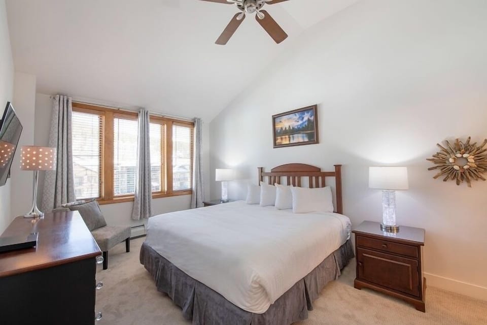 Condo, 2 Bedrooms | 2 bedrooms, memory foam beds, iron/ironing board, WiFi (free)