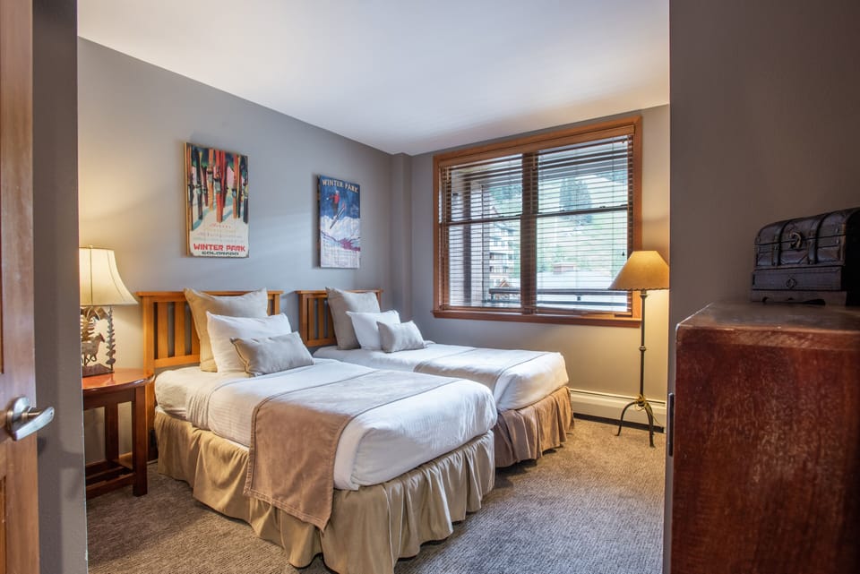 Condo, 2 Bedrooms | 2 bedrooms, iron/ironing board, WiFi (free)