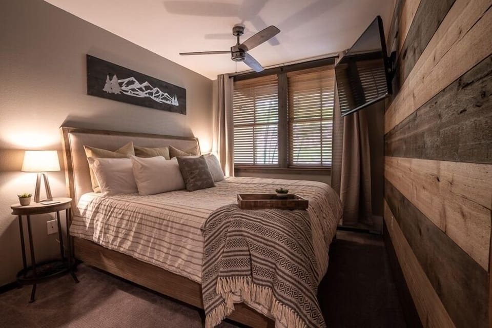 Condo, 1 Bedroom | 1 bedroom, iron/ironing board, WiFi (free)