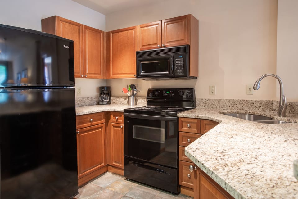 Condo, 2 Bedrooms | Private kitchen | Coffee/tea maker, fridge, oven, toaster