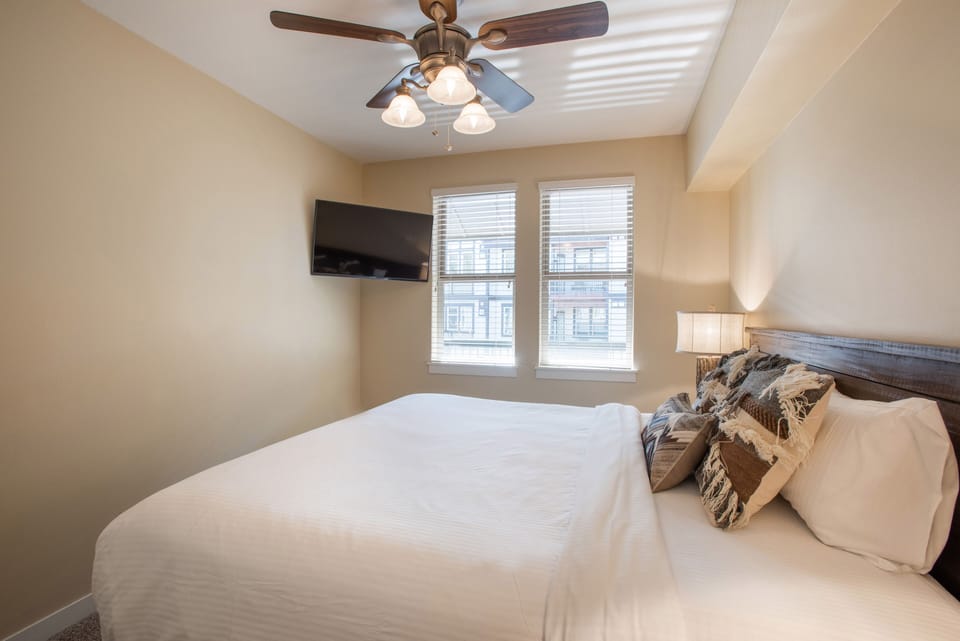 Condo, 1 Bedroom | 1 bedroom, iron/ironing board, free WiFi