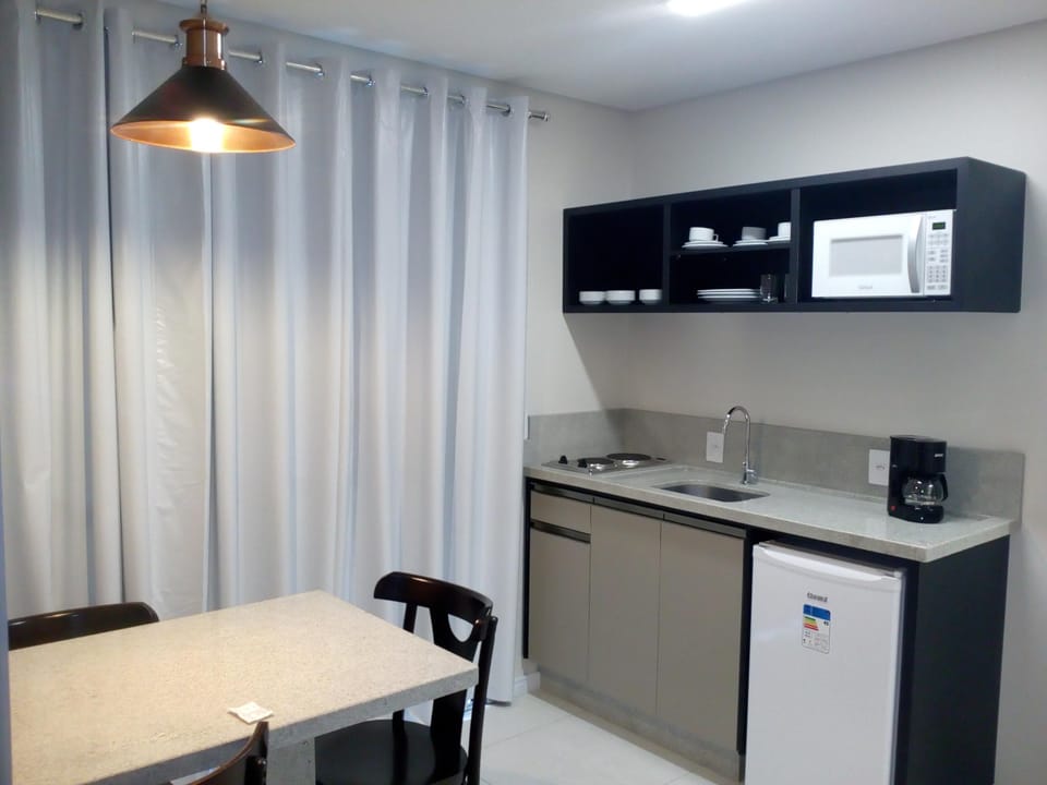 Studio, Balcony | Private kitchen