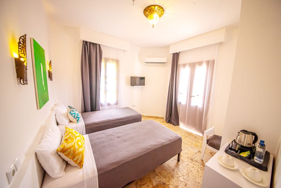 Standard Double or Twin Room | Premium bedding, minibar, blackout drapes, soundproofing