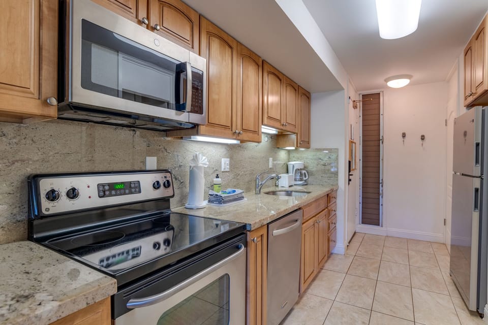 Full kitchen setup with ample space for preparing island-inspired meals.
