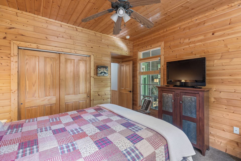 Queen room main floor -full bath in hallway. *Pack & play/ high chair in closet.