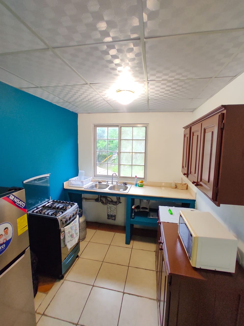Family Studio Suite, Mountain View, Executive Level | Private kitchen | Espresso maker, full-size fridge, cookware/dishes/utensils