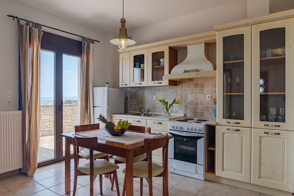 Fully equipped kitchen of Cozy studio guest house,Fantastic views,Privacy,Private pool,Near tavern,Maroulas,Rethymno