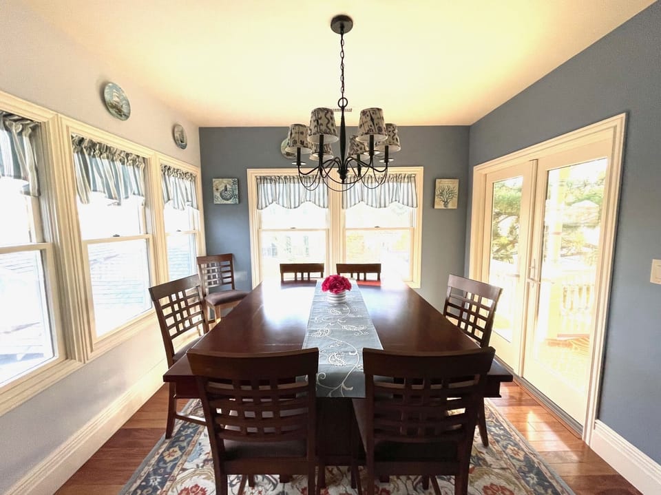 Upstairs dining room