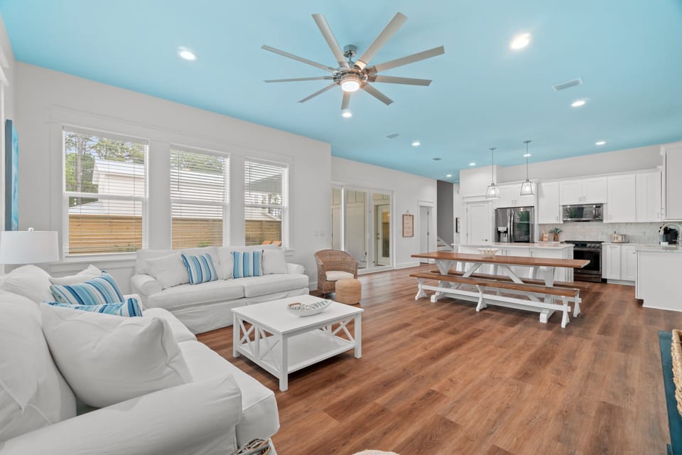 First Floor Living Room - Dining Area