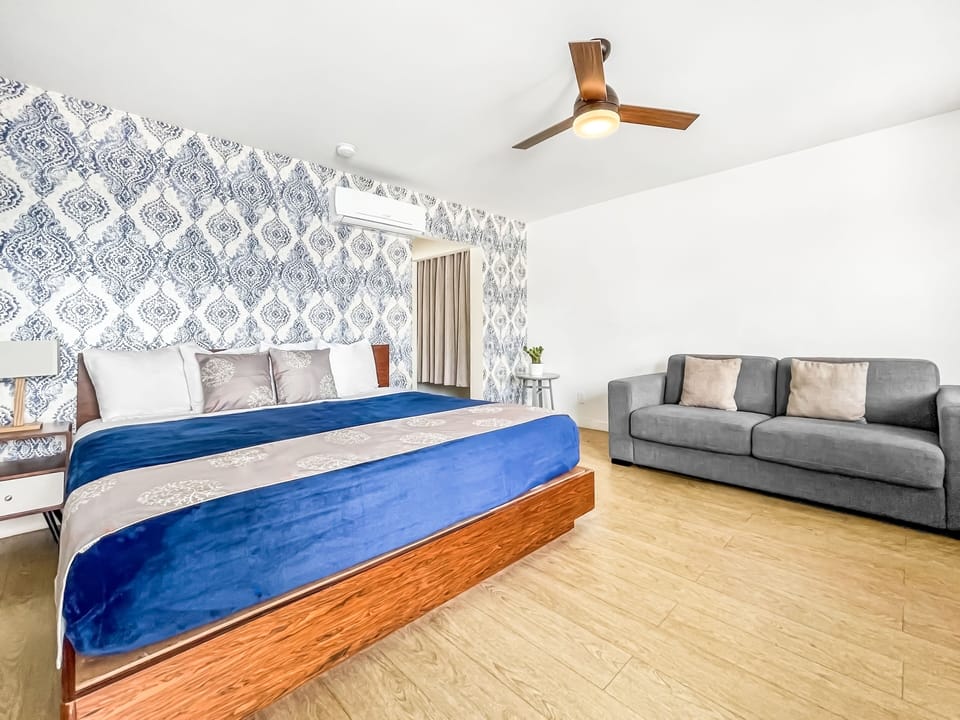 Deluxe Studio Suite | In-room safe, individually decorated, individually furnished