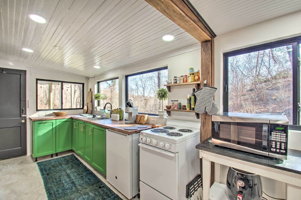 Kitchen | Fully Equipped | Cooking Basics